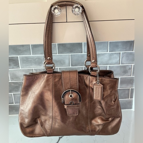 COACH Soho Buckle Caryall Metallic Bronze Gold Shoulder Handbag Boho - Picture 1 of 16